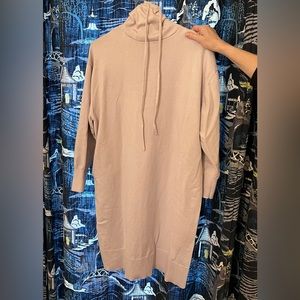 ZARA Knit hooded midi sweater dress with pockets